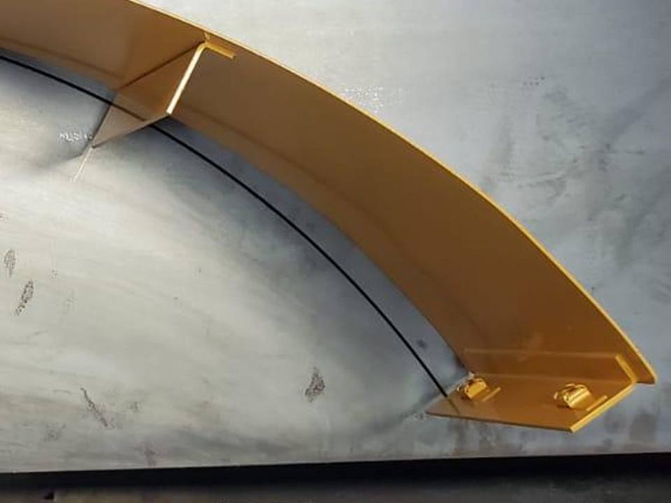 Arco de lámina rolado, con cartelas soldadas y pintado, fabricado por IDN
